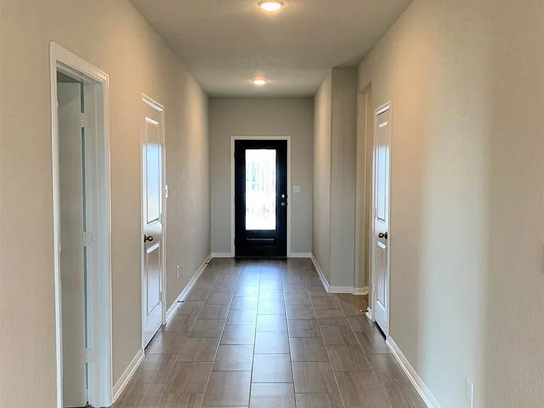 1104 Coulee Dr — Photo 4