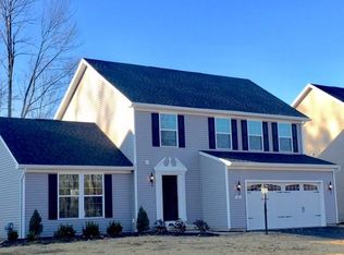 565 Hills Pond Rd, Webster, NY 14580