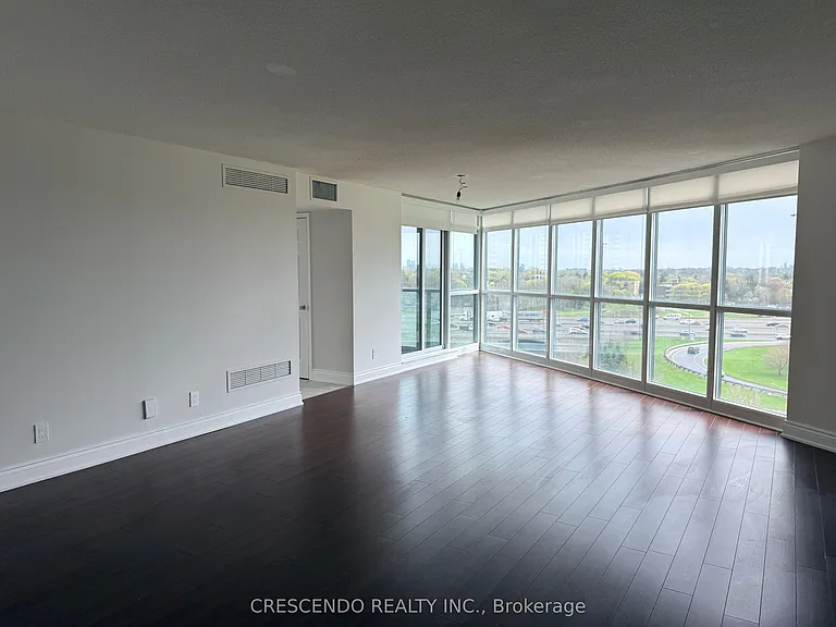 30 Harrison Garden Blvd #902 — Photo 19