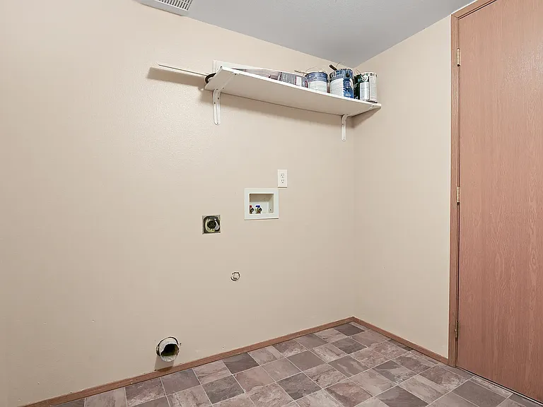 12503 N Ruby St — Photo 5