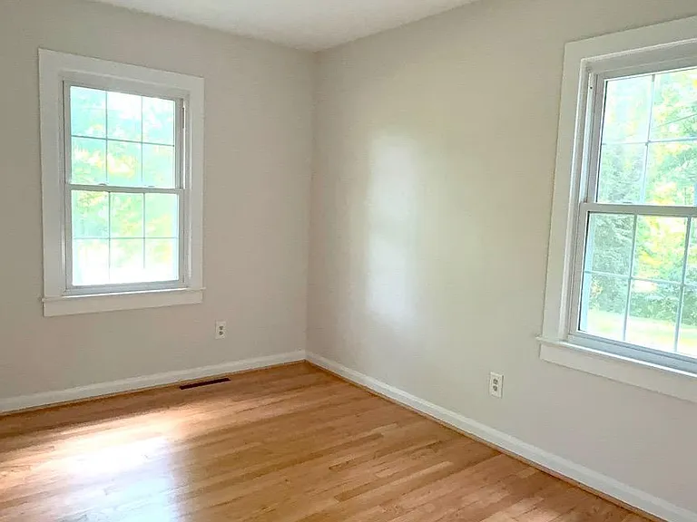 1523 Courthouse Rd — Photo 10