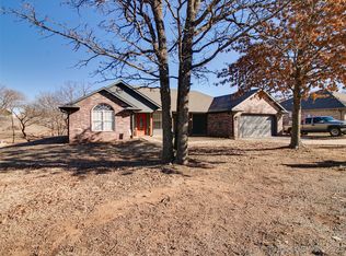 2018 Briarwood St, Stroud, OK 74079