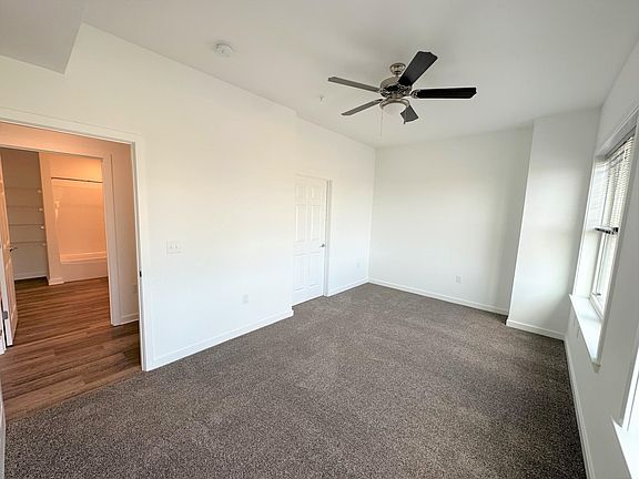5th image of 660 E Cypress St #302