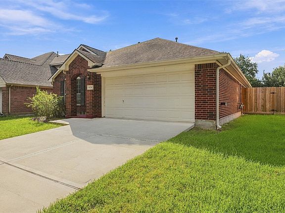 4th image of 5724 Montclair Hill Ln