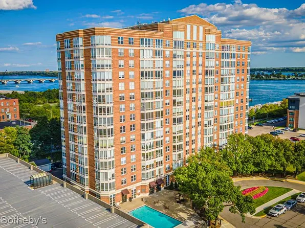 250 E Harbortown Dr #1310, Detroit, MI 48207