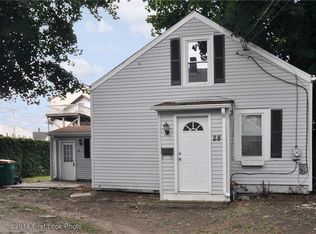 28 Bentley St, Woonsocket, RI 02895