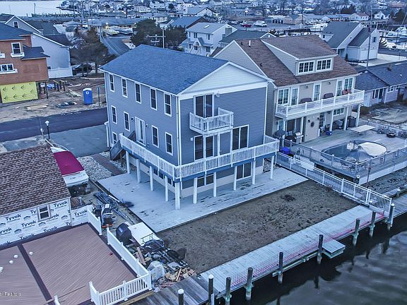 4th image of 3454 Jefferson Ave