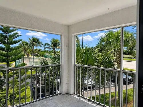 150 Santa Clara Dr #7 Photo 1