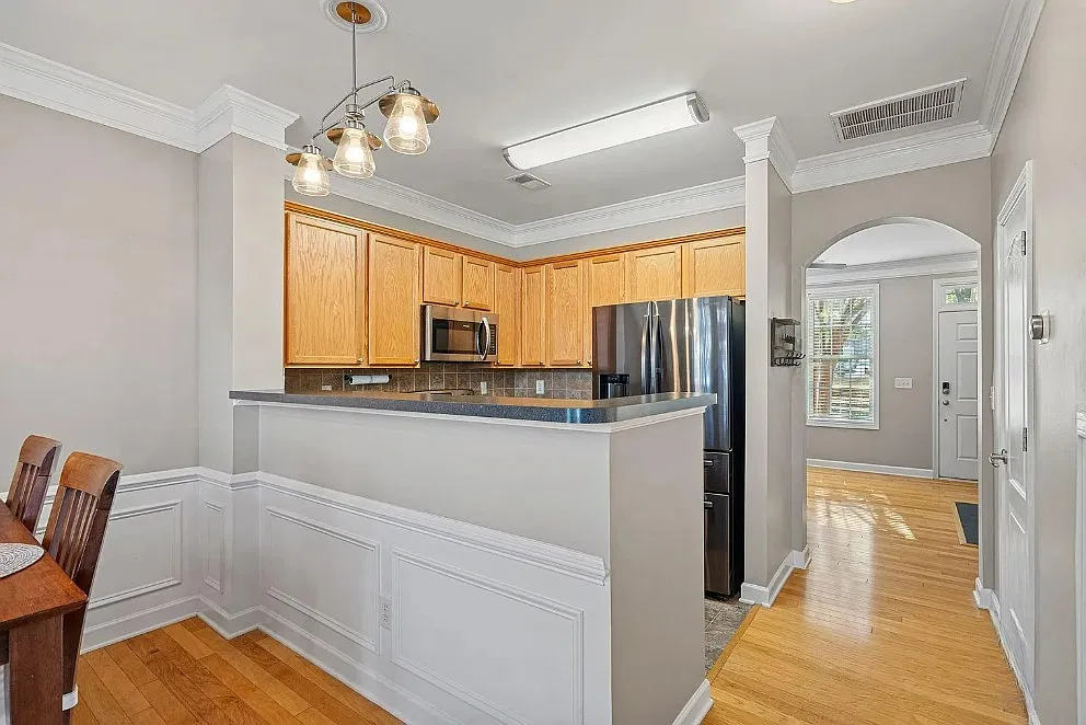 2 bed, 2.5 bath, 1062 sqft, $1,950 — Photo 4
