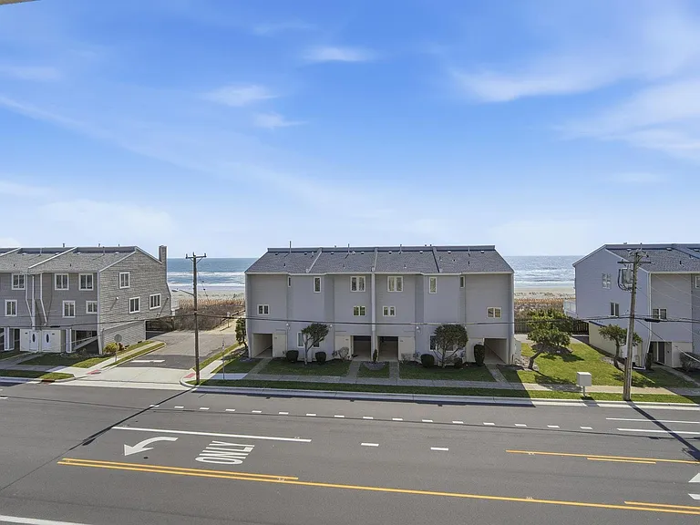 501 E Brigantine Ave #307 — Photo 28
