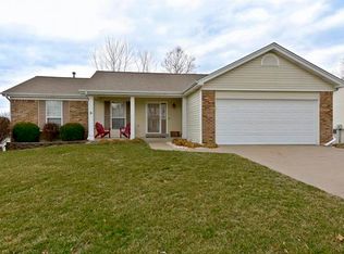 1022 Harvest Home Cir, Saint Charles, MO 63304