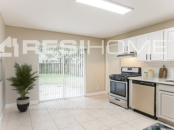 4th image of 7398 Willow Springs Cir E