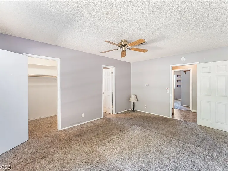 4268 Hampshire Cir — Photo 13