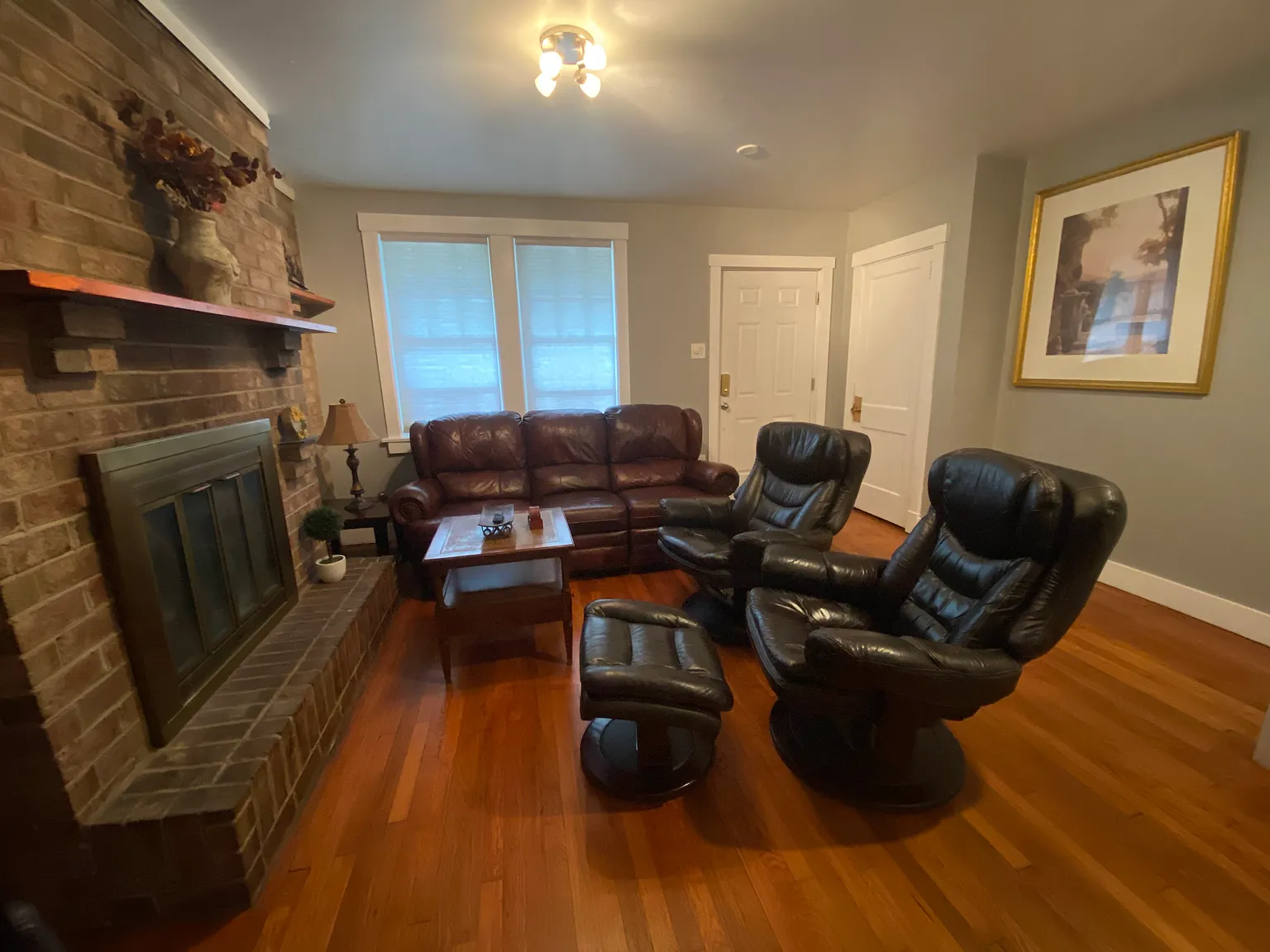 3 bed, 1.5 bath, 1360 sqft, $2,500 — Photo 3