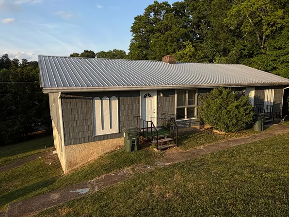 1101 Ohenry Dr APT A, Hixson, TN 37343