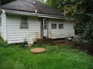 1586 Loma Linda Rd W, West Terre Haute, IN 47885