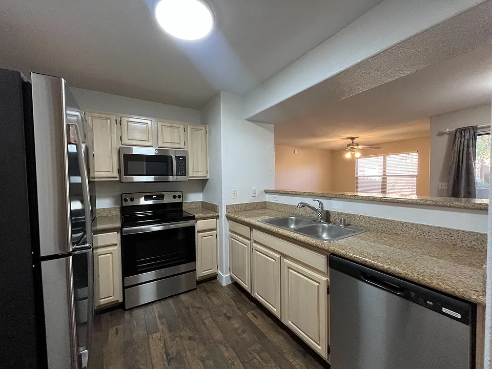 555 E Silverado Ranch Blvd #1089-1