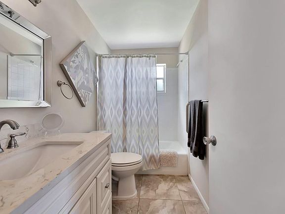 2nd image of 2800 Indian River Blvd APT T5
