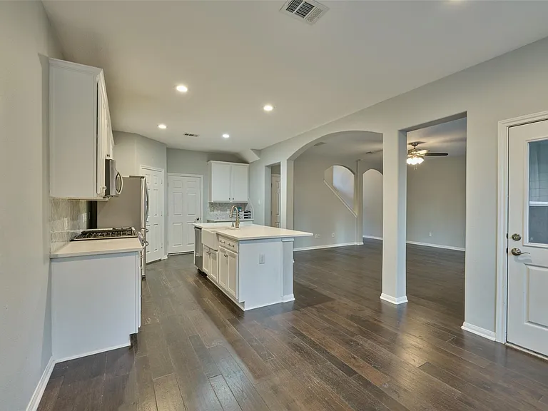 87 Benedict Canyon Loop — Photo 23