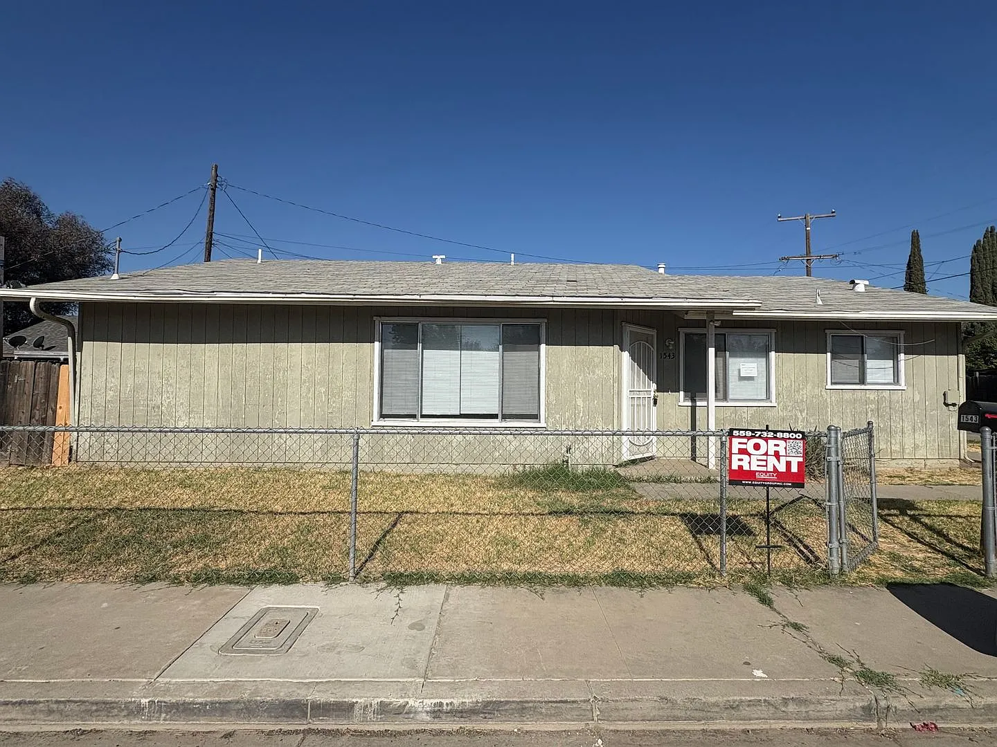 NW Visalia Home with Alley Access Rent Ready! — Photo 2