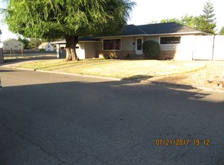 1173 Grove St, Lebanon, OR 97355