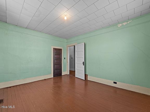 39th image of this home