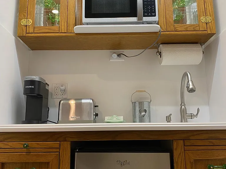 Studio Kitchenette Oak Cabinet w/full backsplash CORIAN counter, offering S/Steel Toaster & Keurig Coffee Maker