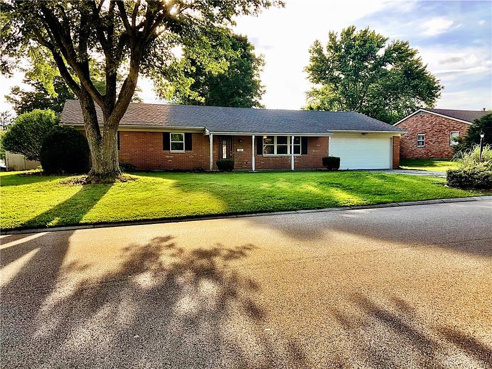 1st image of 264 Waterford Dr