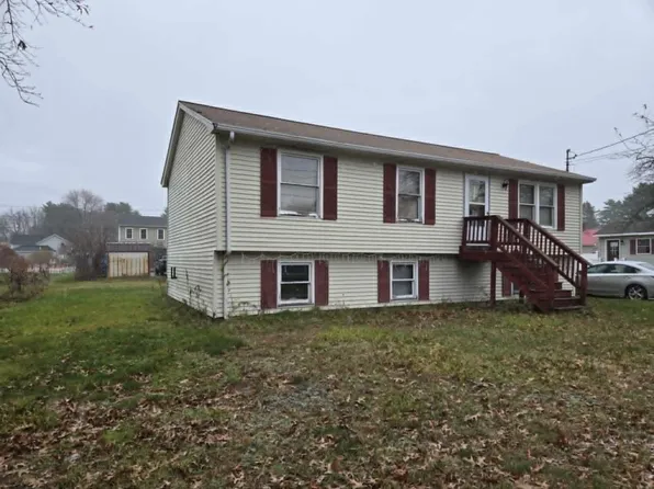 26 Mason Avenue, Lewiston, ME 04240