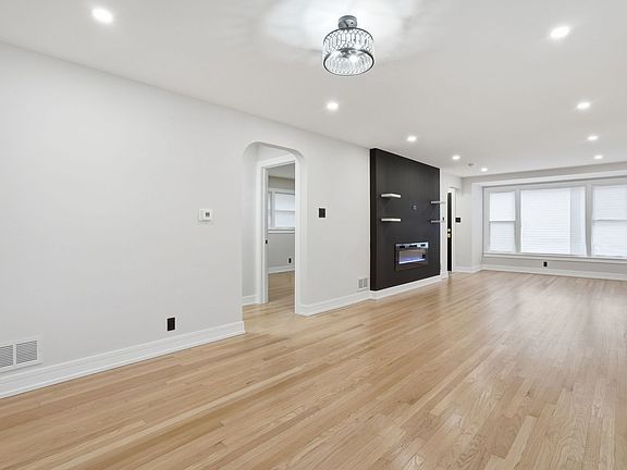 5th image of 8500 S Wolcott Ave