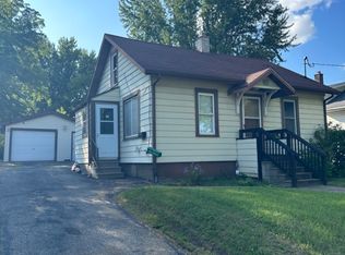 208 N Peach Ave, Marshfield, WI 54449