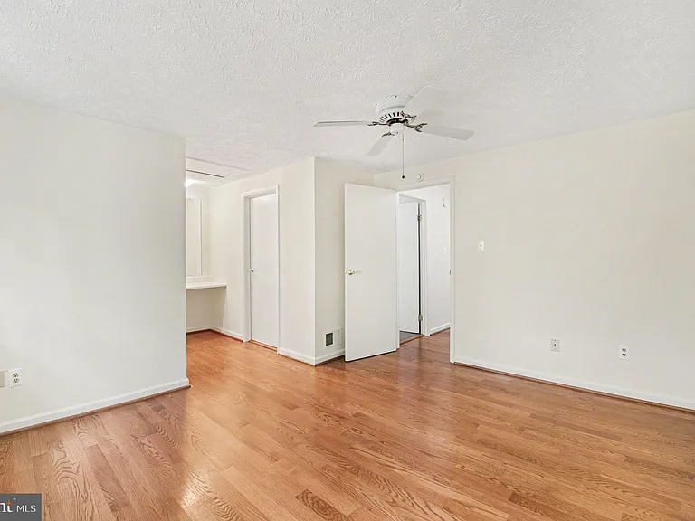 11510 Underoak Ct — Photo 21