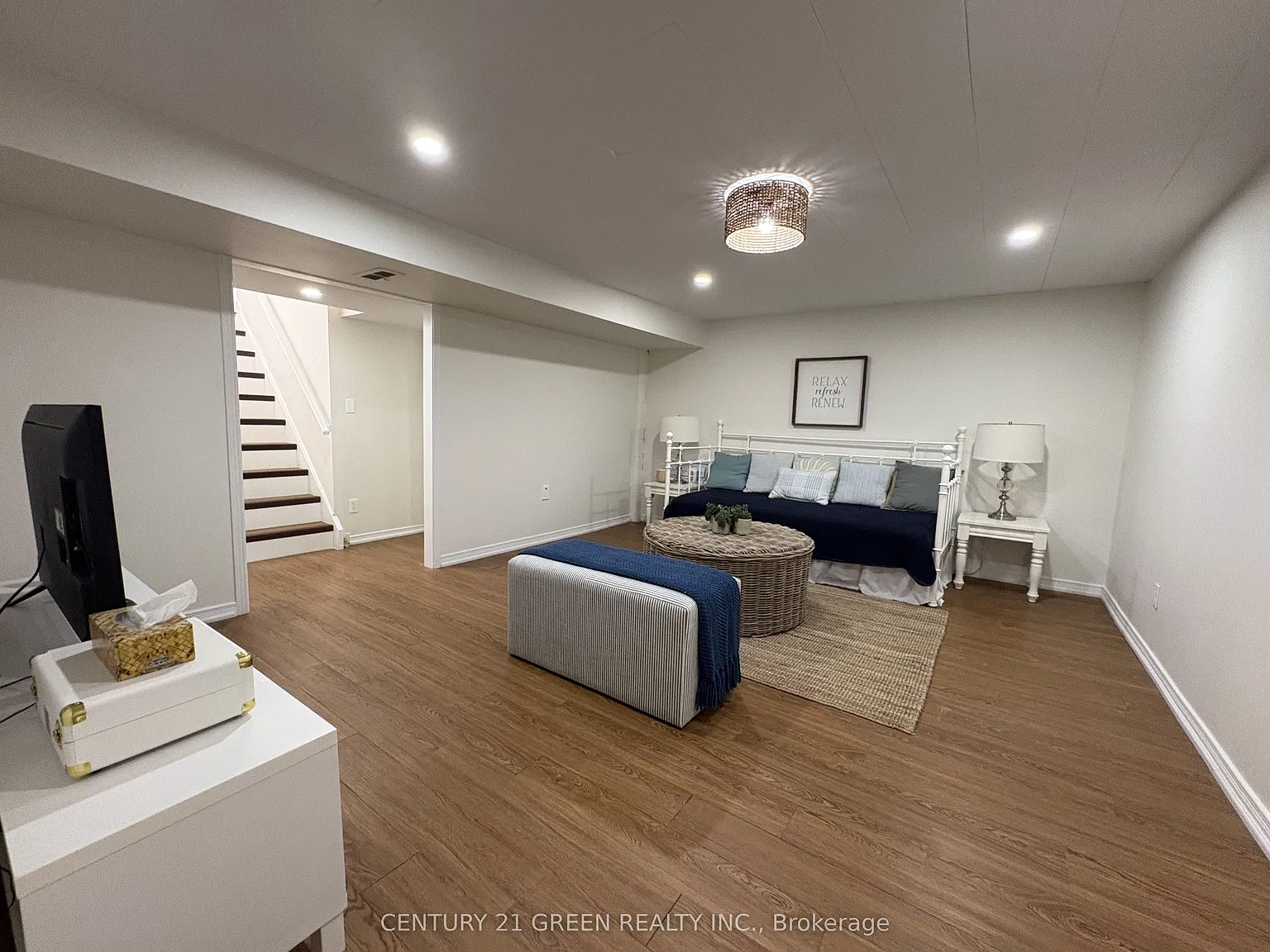 2 bed, $1,700 — Photo 3