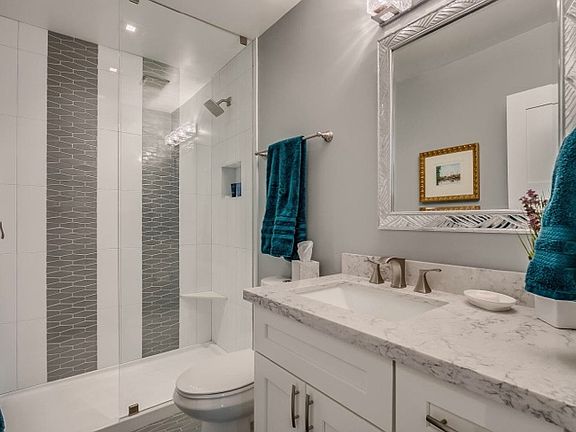 4th image of 3017 E Campbell Ave