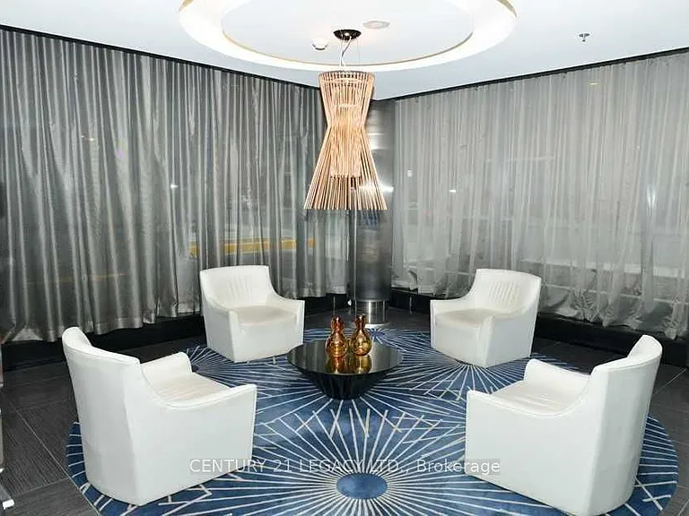 28 Ted Rogers Way #1510 — Photo 21