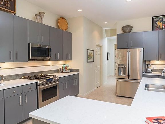 4th image of 616 Marmora Ave