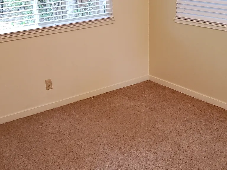 248 S Seymour St — Photo 10