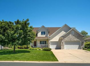 6343 Cherokee Trl, Lino Lakes, MN 55038