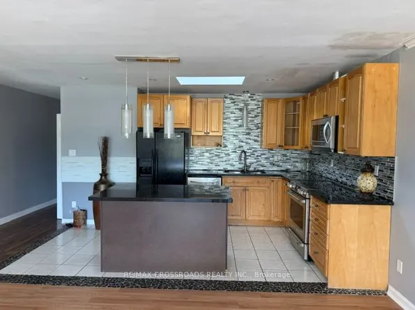 840 Danforth Rd, Toronto, ON M1K 1H5