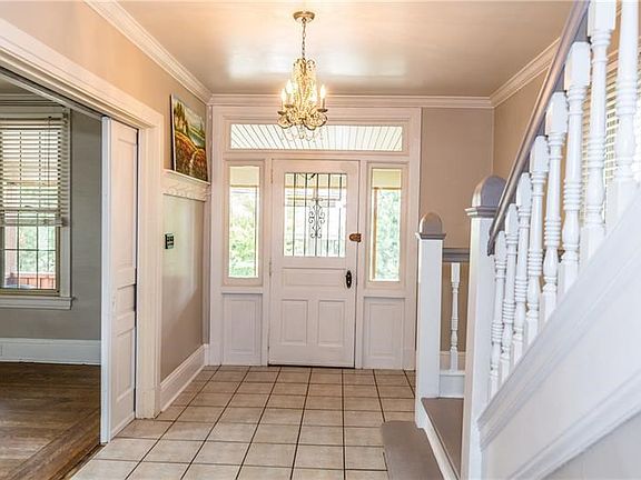 Large entryway upon entering the house.