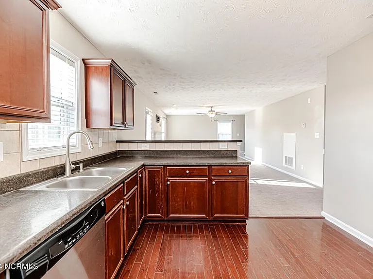 151 Ivy Stone Dr — Photo 10