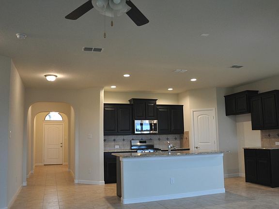 4th image of 1112 Cushing Dr