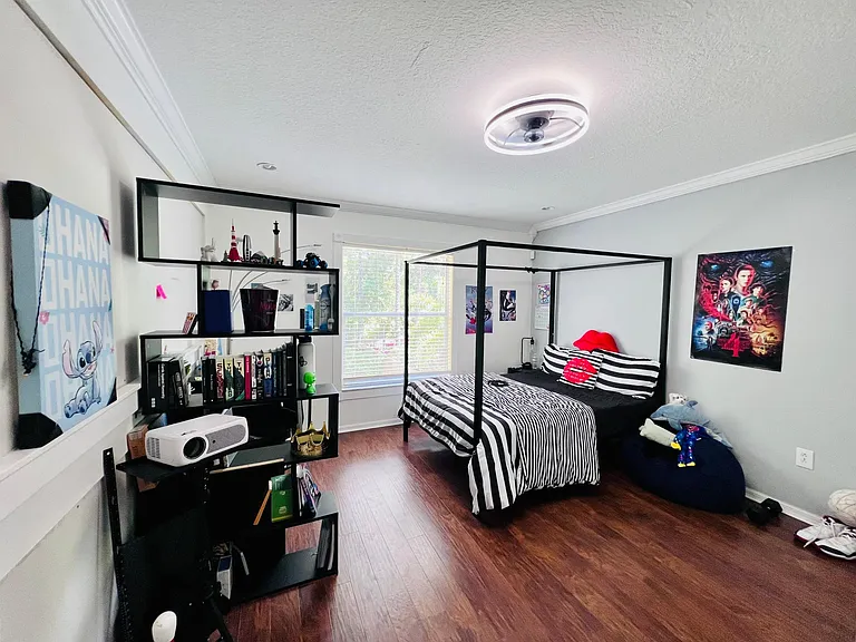 11831 Derbyshire Dr — Photo 31