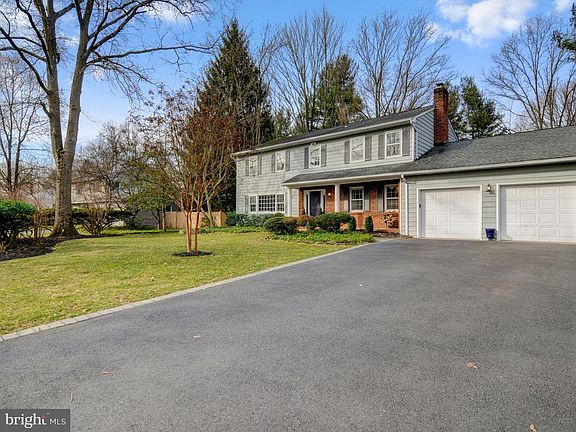 2nd image of 6 Hereford Dr