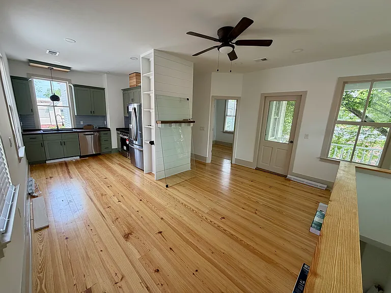 273 Ashley Ave — Photo 2