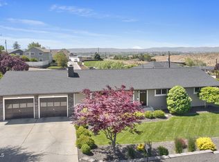 8104 Viewcrest Way, Yakima, WA 98908
