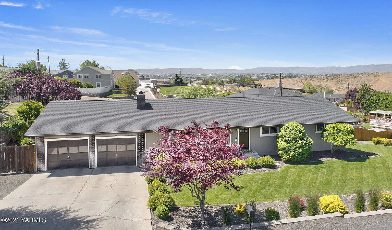 8104 Viewcrest Way photo 1