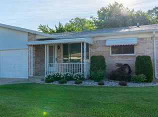 51114 Sarah Ct, Chesterfield, MI 48047