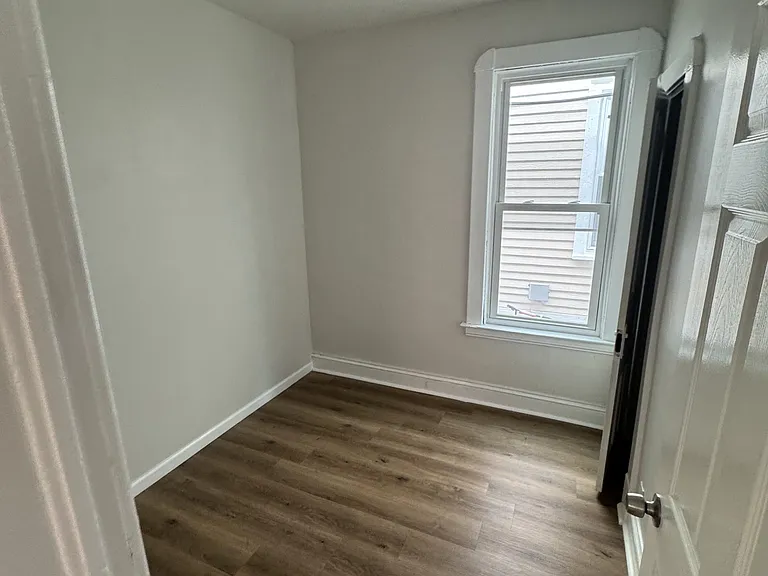 2410 Campbell Ave #1 — Photo 6
