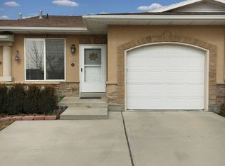 755 W Fairway View Dr, Sandy, UT 84070